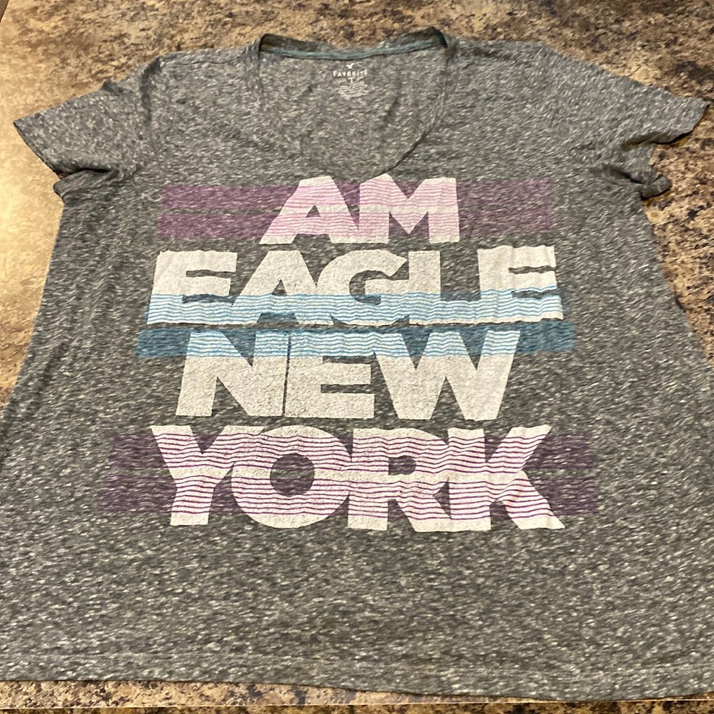 Women’s American Eagle v neck t-shirt size XXL really soft
